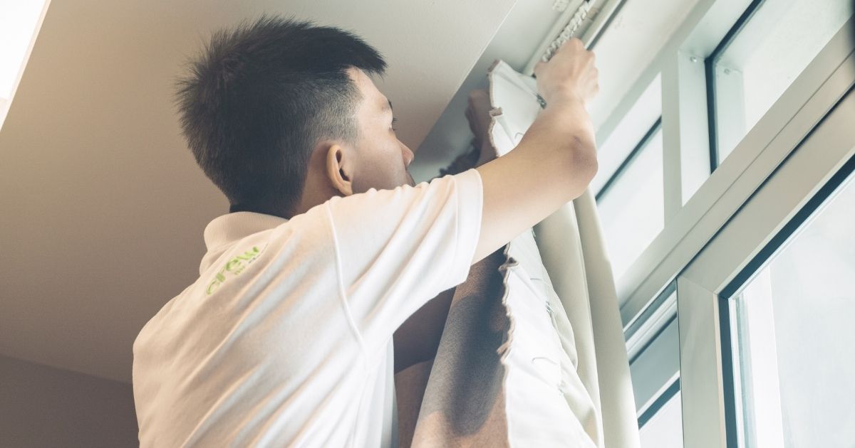 curtain removal