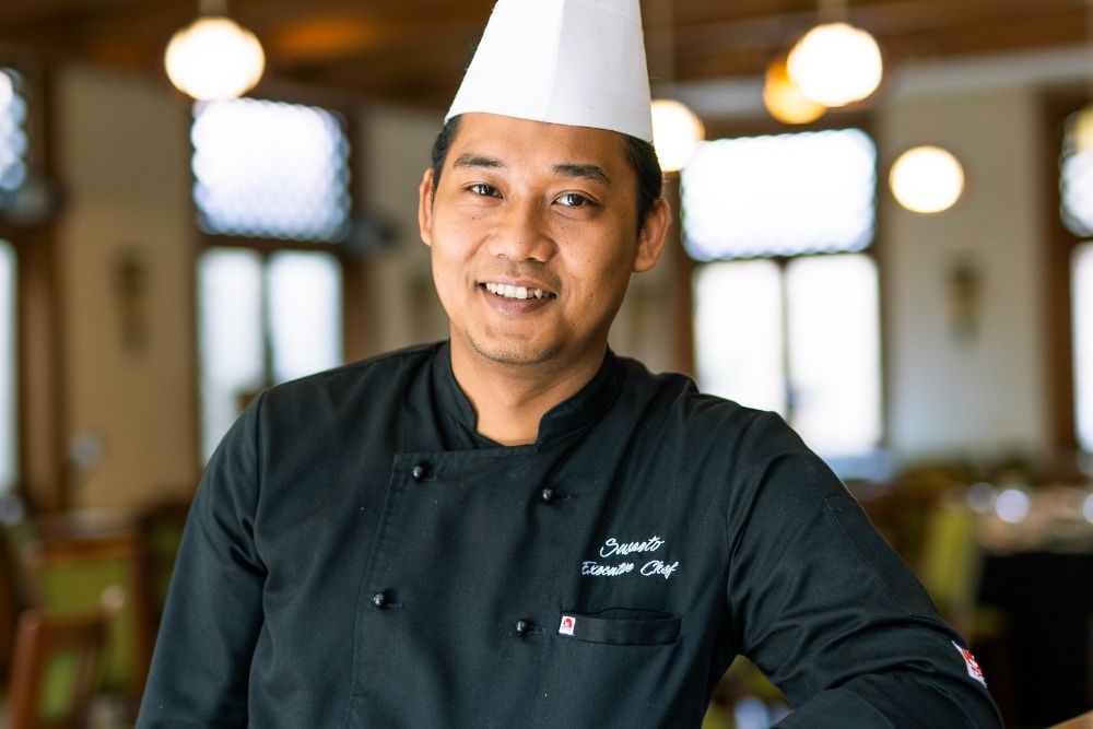 uniform A chef wearing restaurant uniform