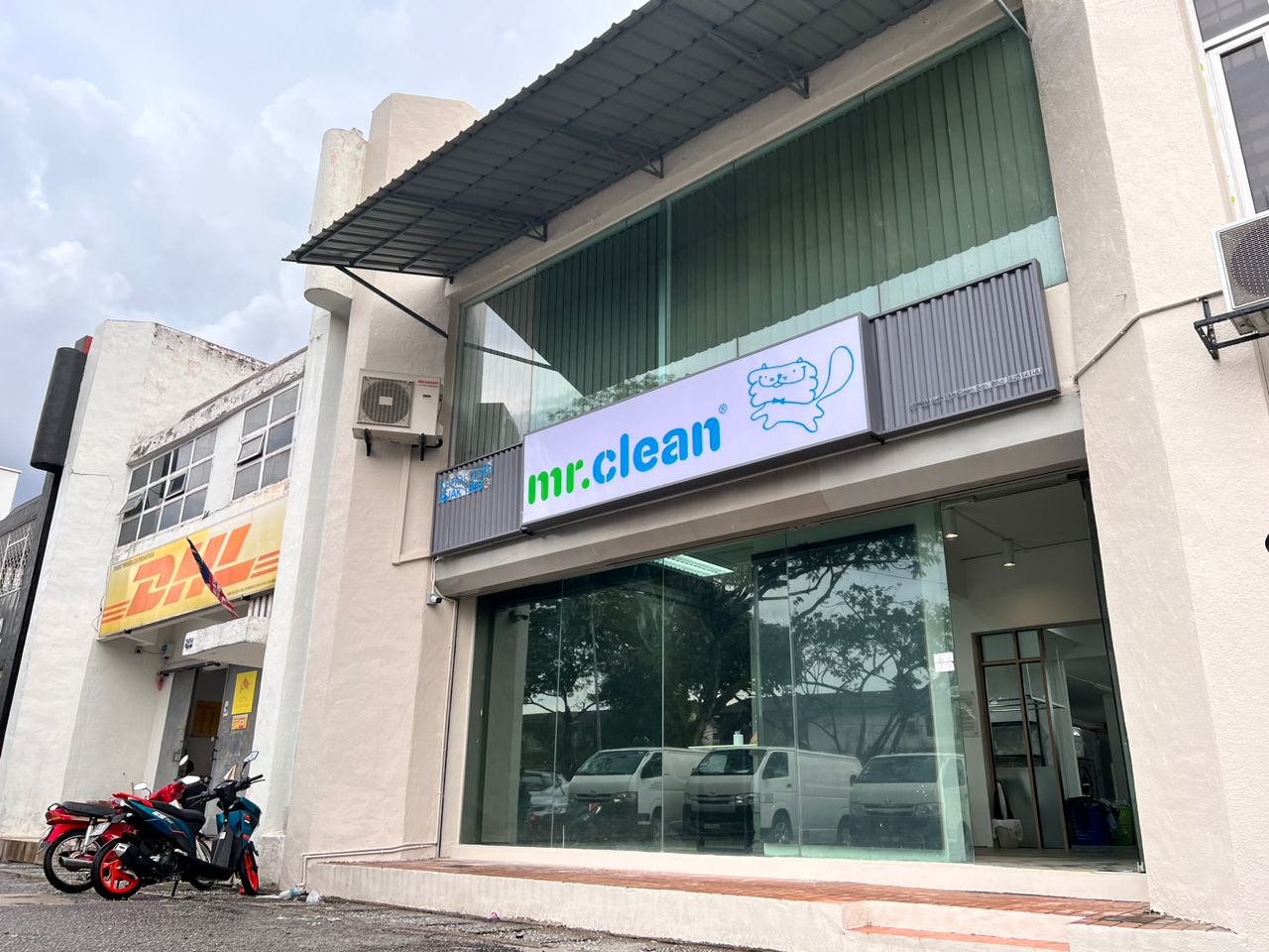 Mr.Clean di Taman Shamelin Perkasa Mr.Clean di Taman Shamelin Perkasa