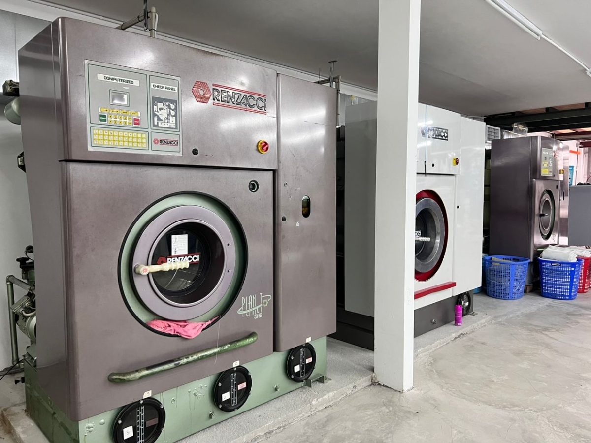 dry cleaning machines in Mr.Clean cleaning facility