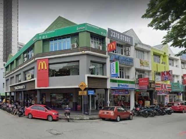 mcdonald di desa pandan
